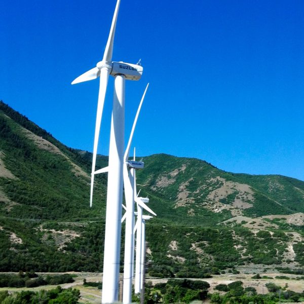 windmills-on-the-road-while-driving-in-the-mountains-a-windmill-is-a-type-of-working-engine-it_t20_OxlVPb.jpg windmills-on-the-road-while-driving-in-the-mountains-a-windmill-is-a-type-of-working-engine-it_t20_OxlVPb.jpg